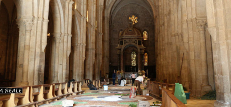 INFIORATA ARTISTICA NELL’ABBAZIA DI CASAMARI