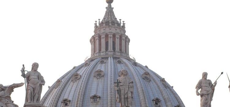 Chiesa e mezzi di comunicazione: dalla Miranda Prorsus di Pio XII al magistero di Benedetto XVI